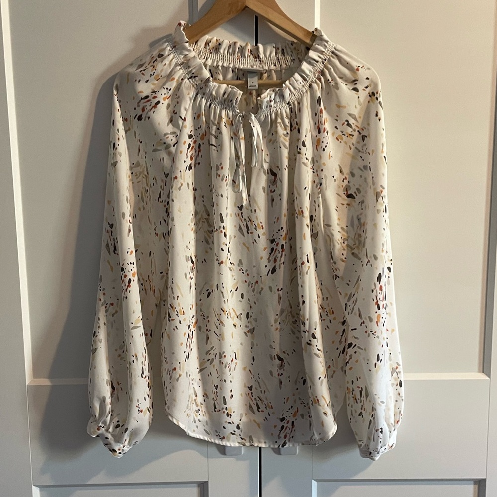 Universal Thread Blouse with Tie and Detail Women’s S